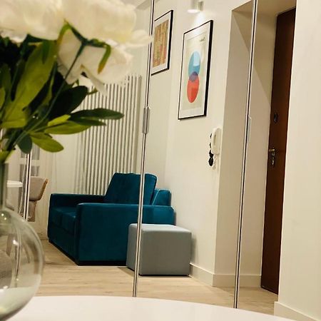 1 Syp, Kawa Vertuo, Kosmetyki Ada, 3 Min Metro Wilenska, By Visitwarsaw Apartments Varsóvia Exterior foto