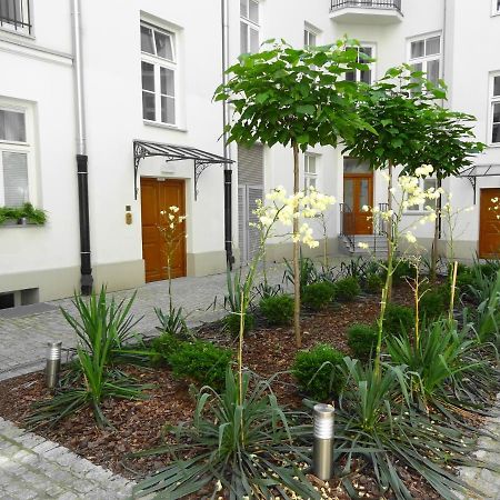 1 Syp, Kawa Vertuo, Kosmetyki Ada, 3 Min Metro Wilenska, By Visitwarsaw Apartments Varsóvia Exterior foto